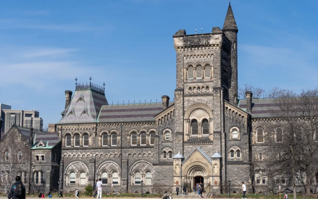 Khuôn viên Trường đại học Toronto